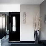 Ξενοδοχείο Twentyone 4*