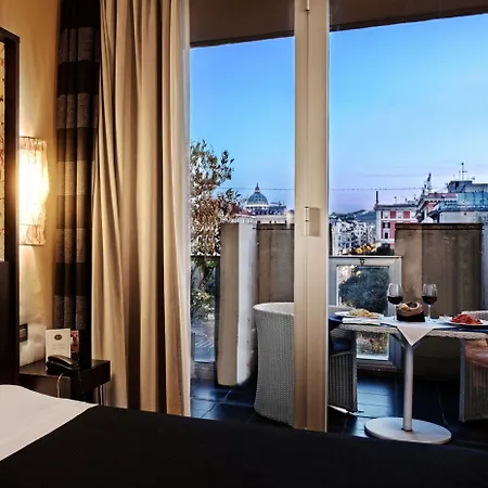 Ξενοδοχείο Twentyone 4*