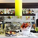 Twentyone 酒店