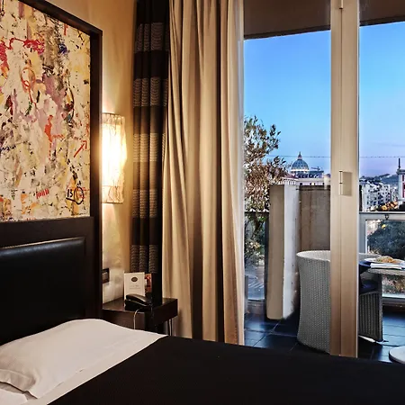 Twentyone Hotel 4*