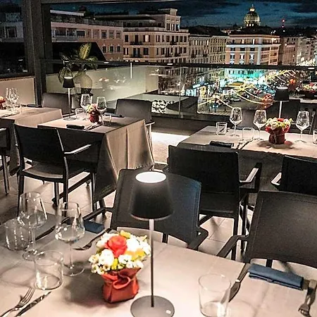 Twentyone Hotel 4*