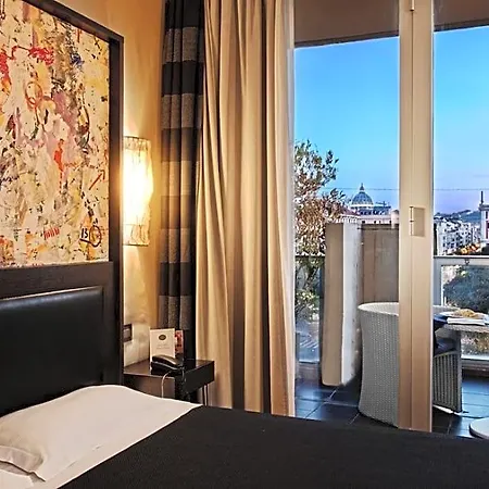 Twentyone Hotel