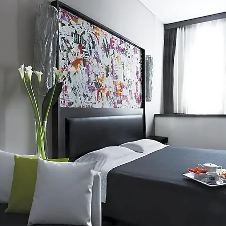Hotel Twentyone 4*