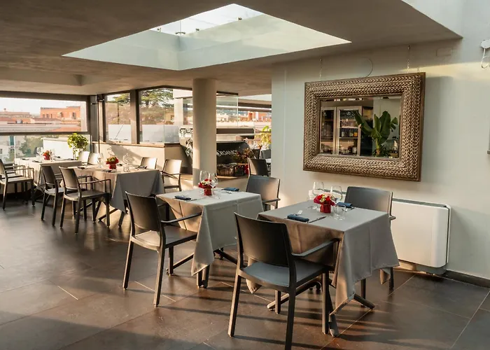 מלון Twentyone 4*