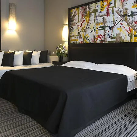 Twentyone Hotel
