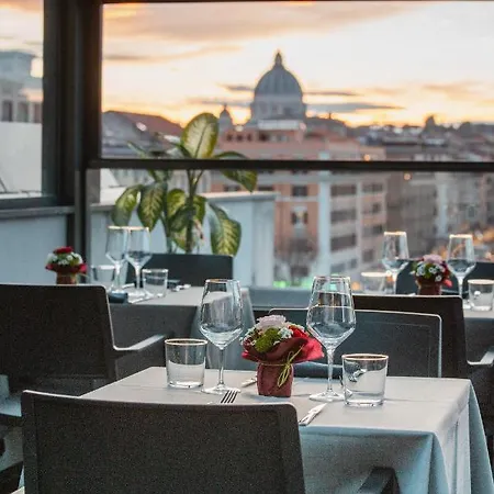 Twentyone Hotel 4*